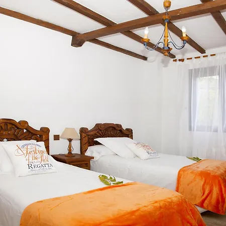 Madras Hotel 2*